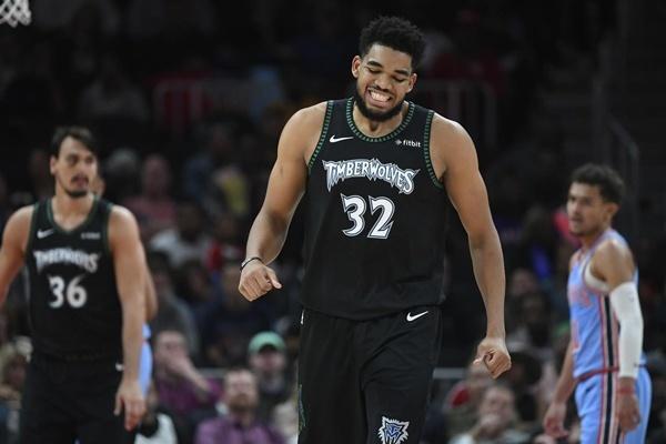 门兴格拉德巴赫3-0大胜海登海姆，町野修斗、哈里斯-塔巴科维奇破门