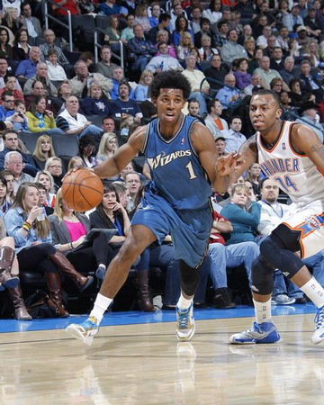 记者：莱奥寻求在下轮对阵博洛尼亚比赛复出，目前他还在单独训练