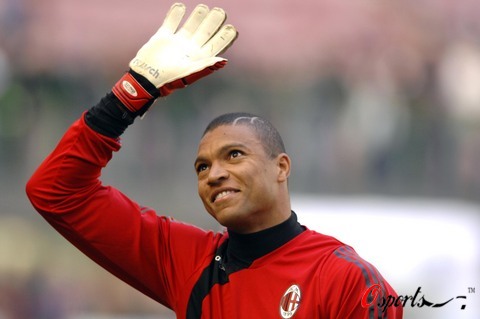 [中超]童磊兜传 鲍亚雄把球扑进自家球门