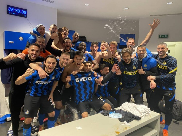 🔴 #RBSFCB ｜ 0-0 ｜ 18' ⚪ 来源：拜仁官方推特